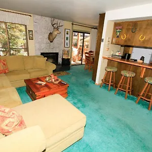 Discovery 4 #137 Holiday home